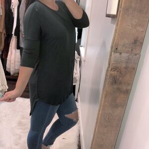 ACTIVE USA size medium green cozy jersey top